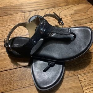 Micheal Kors flats